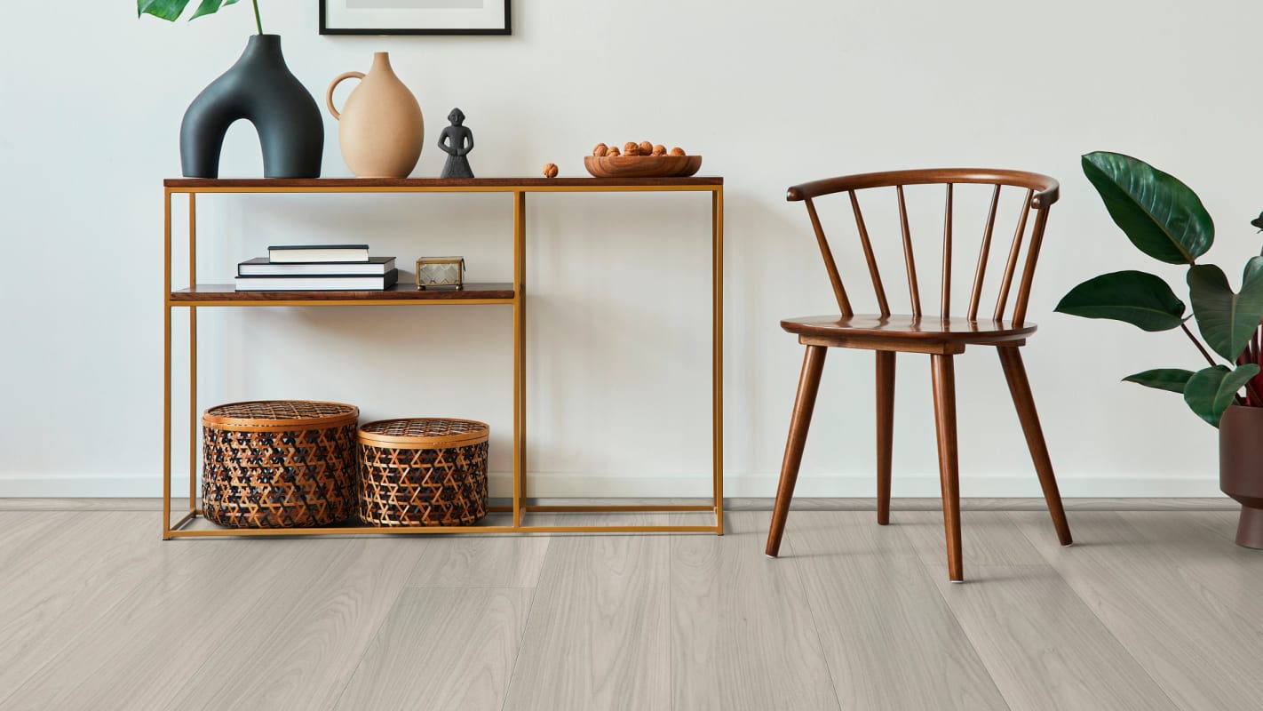 VV968-01030 - COREtec Pro - Premium 9 x 72 - Rushden Walnut