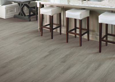 GDW43-06 - Mohawk - Grandwood - Pearl Platinum