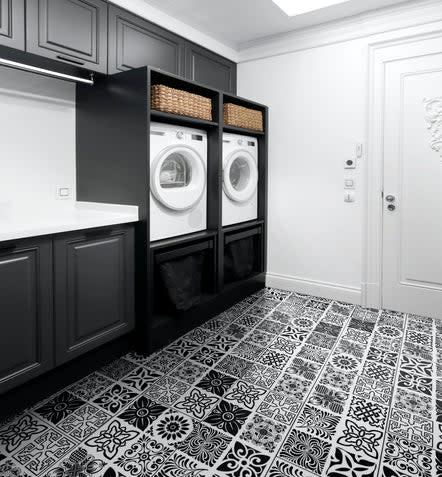 S1113-D9836 - TRUCOR® - Tile - Abstract Black White