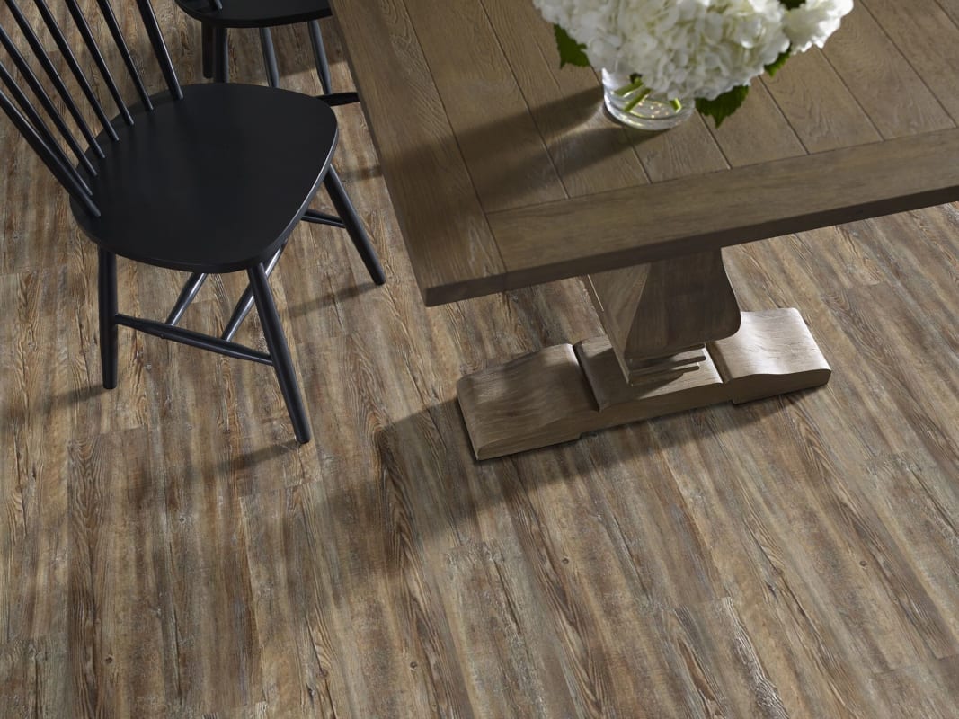 00717_0925V - Shaw Floorte Pro - Impact - Tattered Barnboard