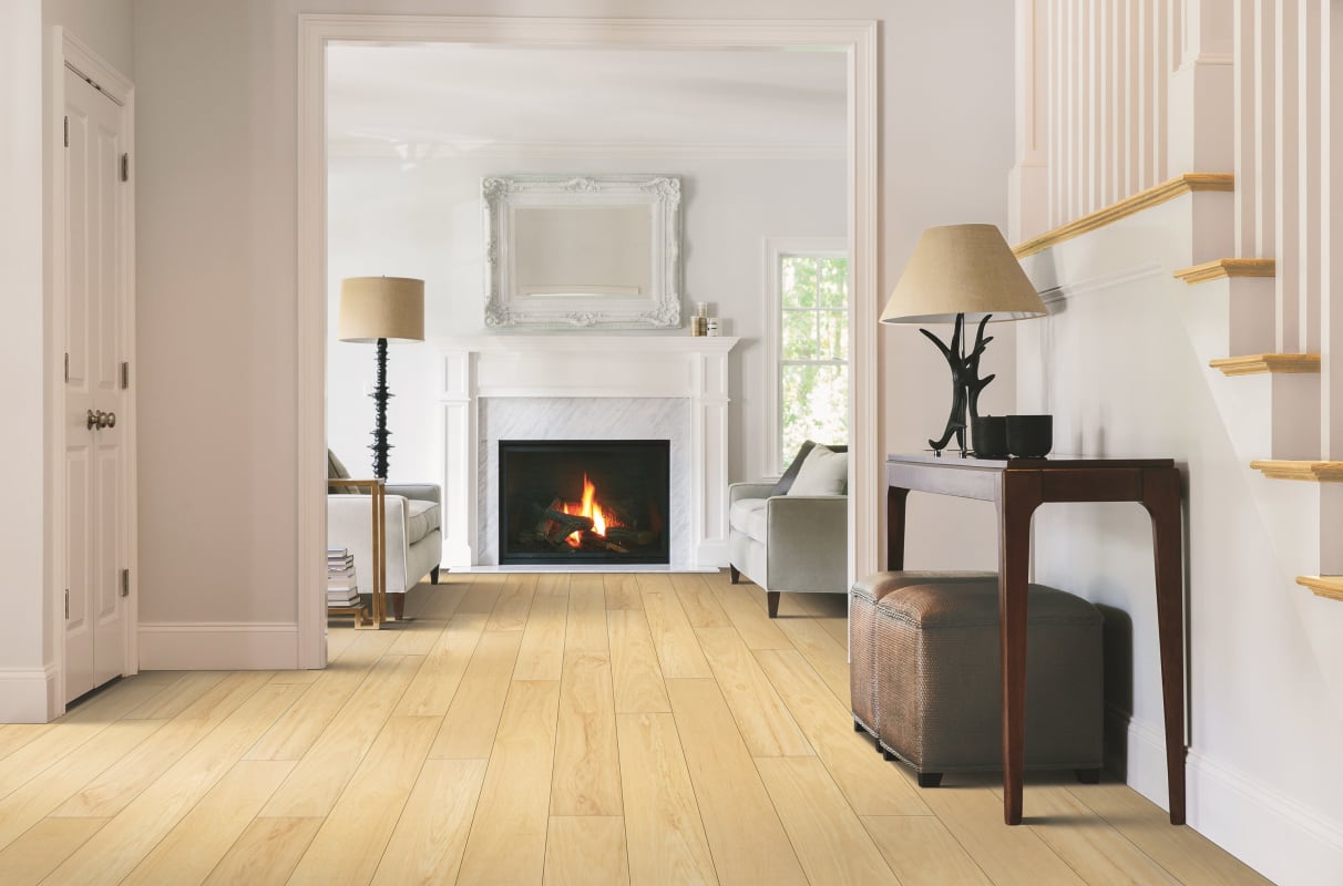 WEK42-04 - Mohawk TecWood Plus - Beachside Villa - Natural Hickory