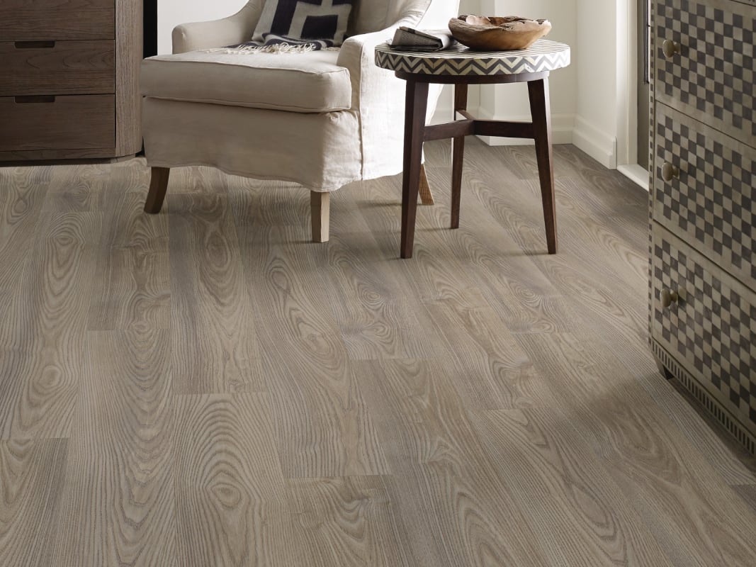 07062-2357V - Shaw Floorte Pro - Anvil Plus 20mil - Grey Chestnut