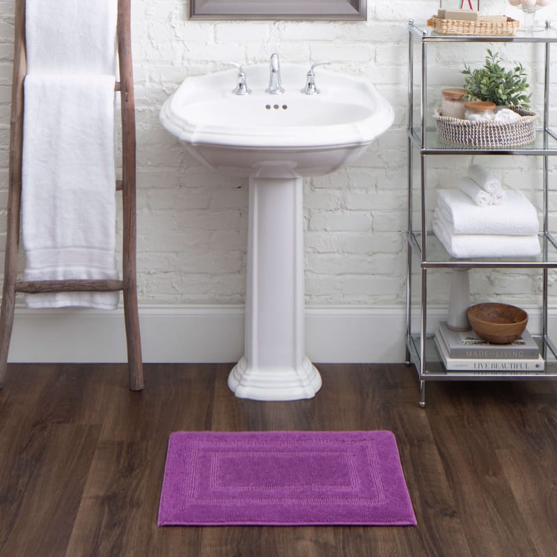 Boardwalk Bath - Cotton Reversible Fiesta Magenta N6474-9840 - Mohawk Home - Boardwalk Bath - Cotton Reversible Fiesta Magenta N6474
