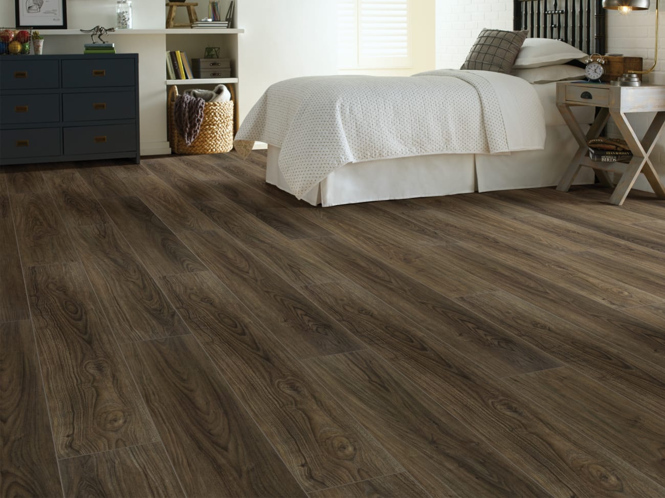 07077-3302V - Shaw Floorte Classic - Titan HD Plus Platinum - Vintage Leather