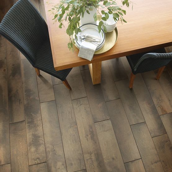 AA810-15015 - Anderson Tuftex - Ellison Maple - Meridian