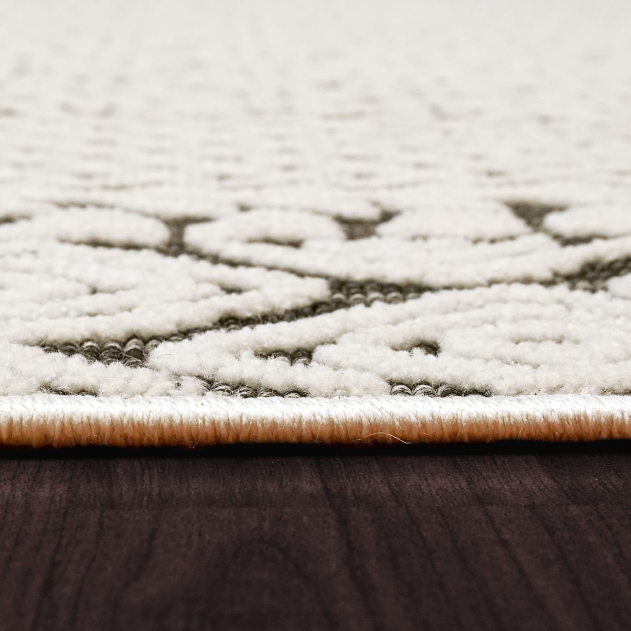 LT698148190 - Dynamic Rugs - LOTUS - Ivory Charcoal 8148-190 - 5' x 7'