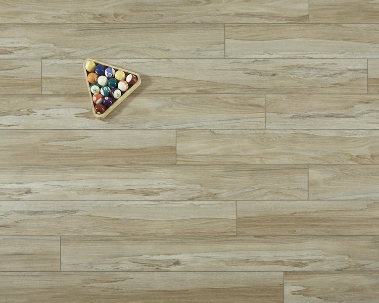 APX023 - Mannington - ADURA APEX - Spalted Wych Elm Foliage