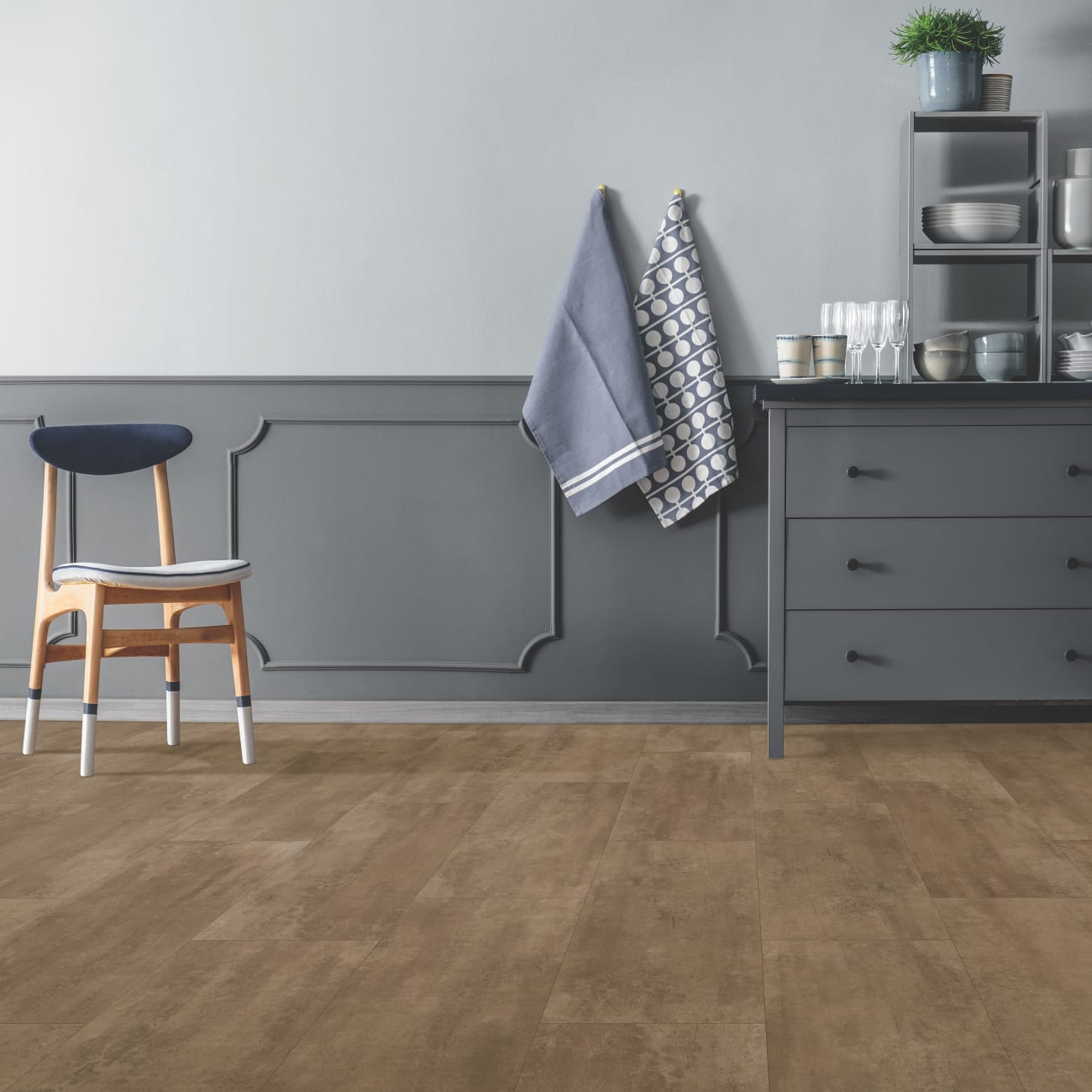 PT004-475 - Pergo Extreme - Tile Options (old) - Gold Leaf