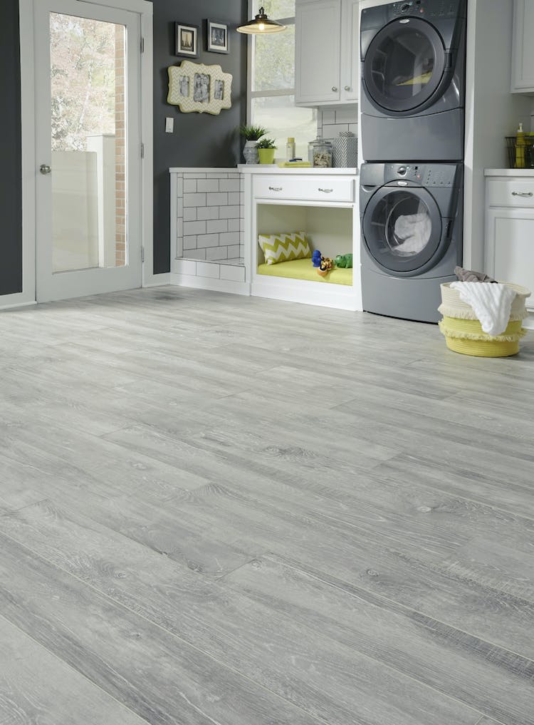 RST8-28215 Hillside Hickory Cloud - Mannington - Restoration Collection Wide Plank - Hillside Hickory Cloud