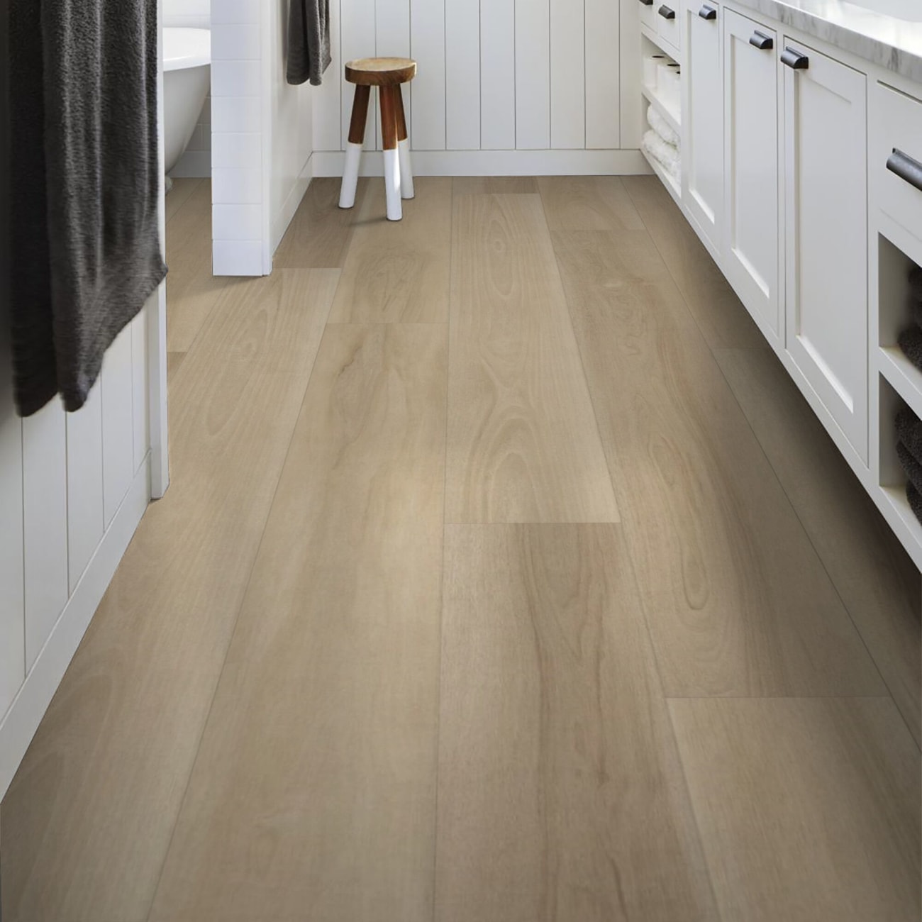 02067-3302V - Shaw Floorte Classic - Titan HD Plus Platinum - Heritage Hickory