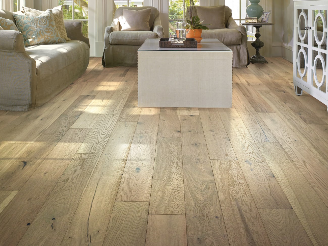 SW689-02034 - Shaw - Couture Oak - Crema