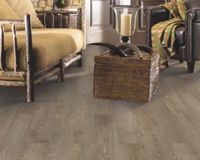 IVO39-893 - Mohawk - Woodlands - Silver Shadow