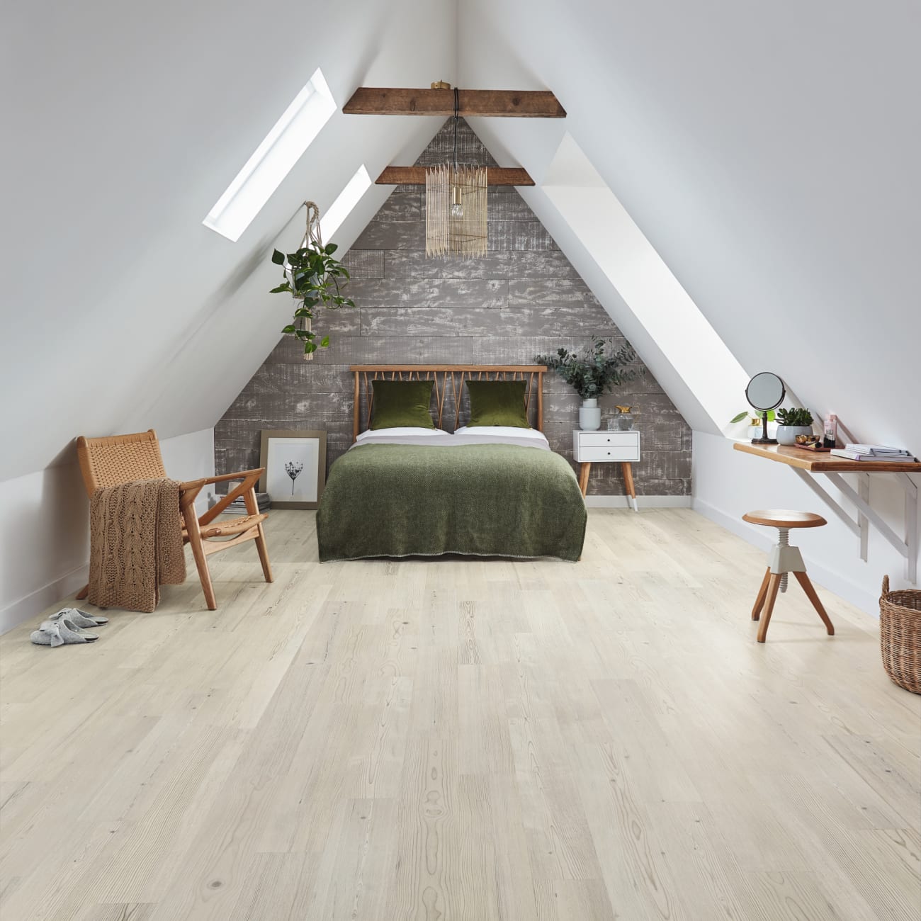 KP131 - Karndean - Knight Tile Gluedown - Grey Scandi Pine
