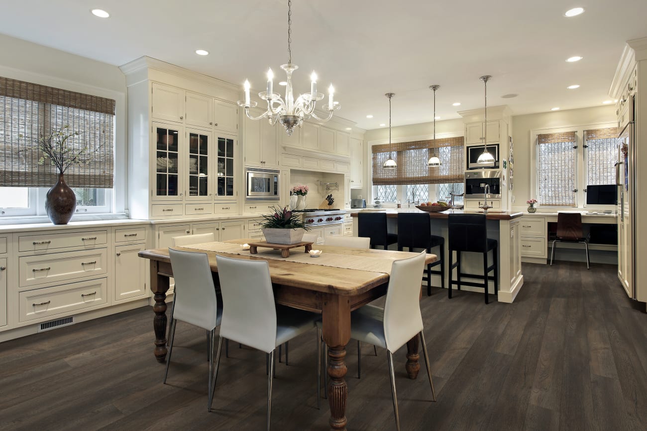 P1055-DU409 - TRUCOR - 5 Series - Blackjack Oak