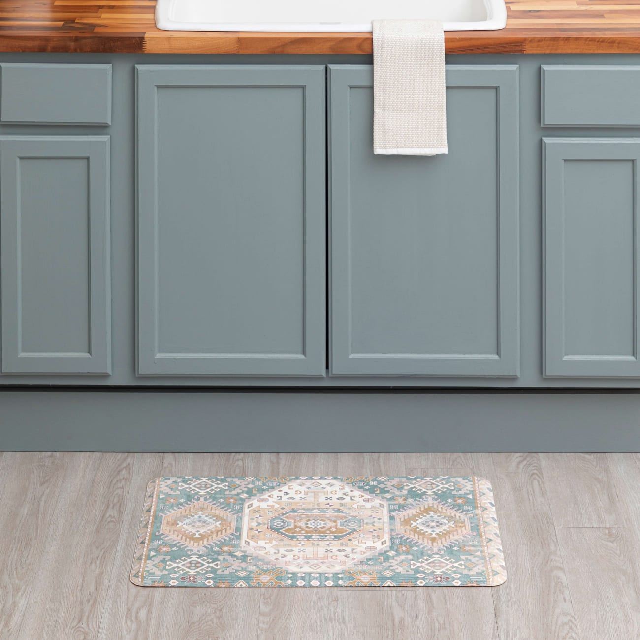 Dri-Pro Cushion Mat - Blooming On Blue 4872-19304 - Mohawk Home - Dri-Pro Cushion Mat - Blooming On Blue 4872