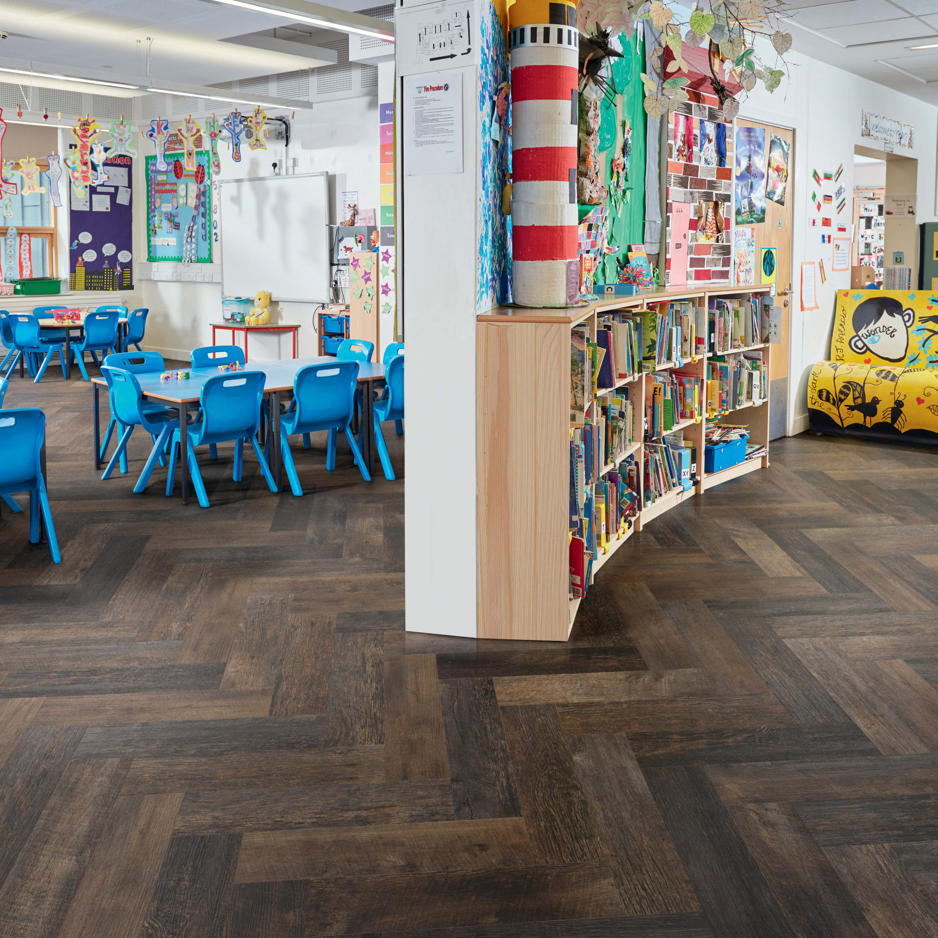 Karndean - Korlok Select - Salvaged Barnwood Herringbone