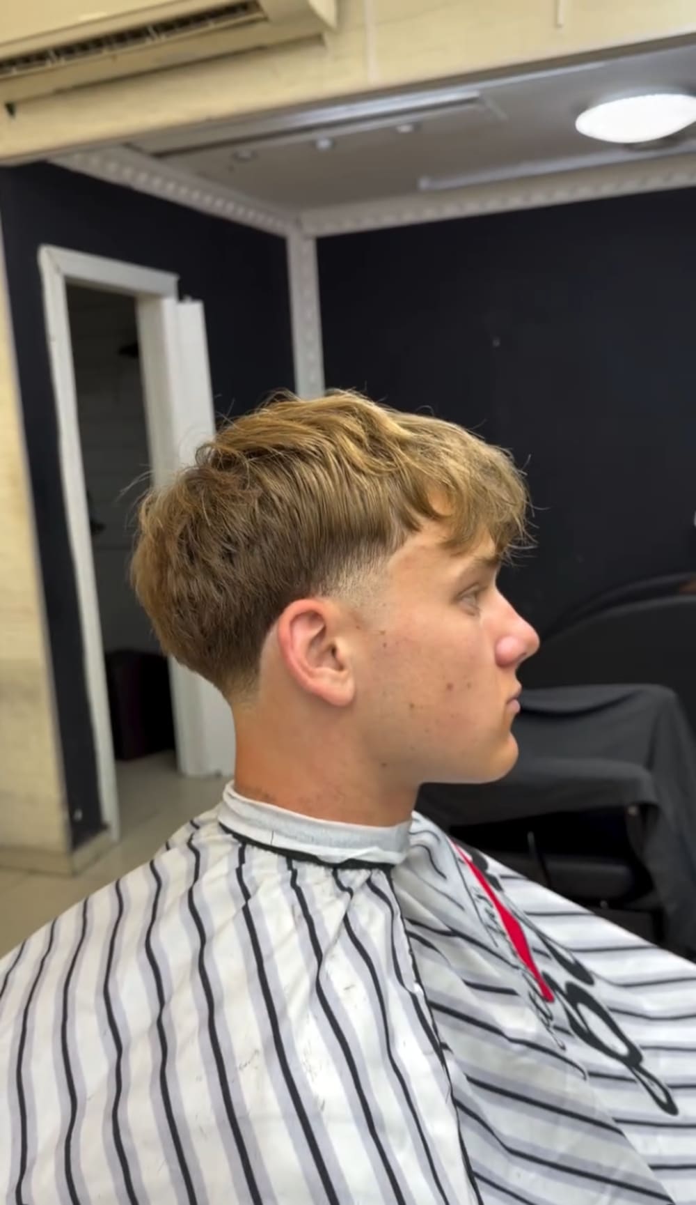 Main Barbershop – Impression 4