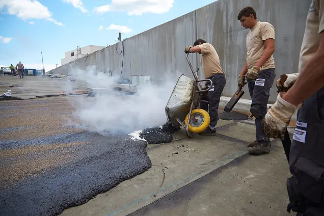 Schneitl Gussasphalt Baustelle