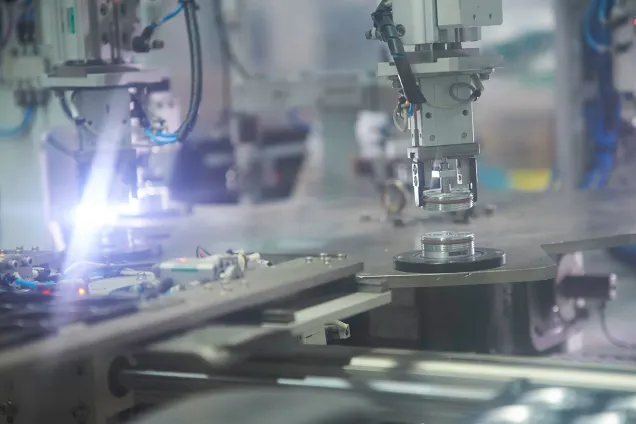 MAX MOTHES Mitarbeiter und Produktion 21