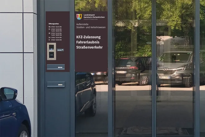 Beschilderung Außenstellen Landratsamt Garmisch-Partenkirchen