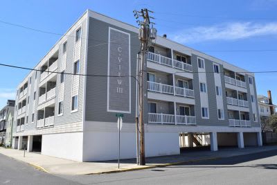3900 Pleasure Avenue, Unit #206
