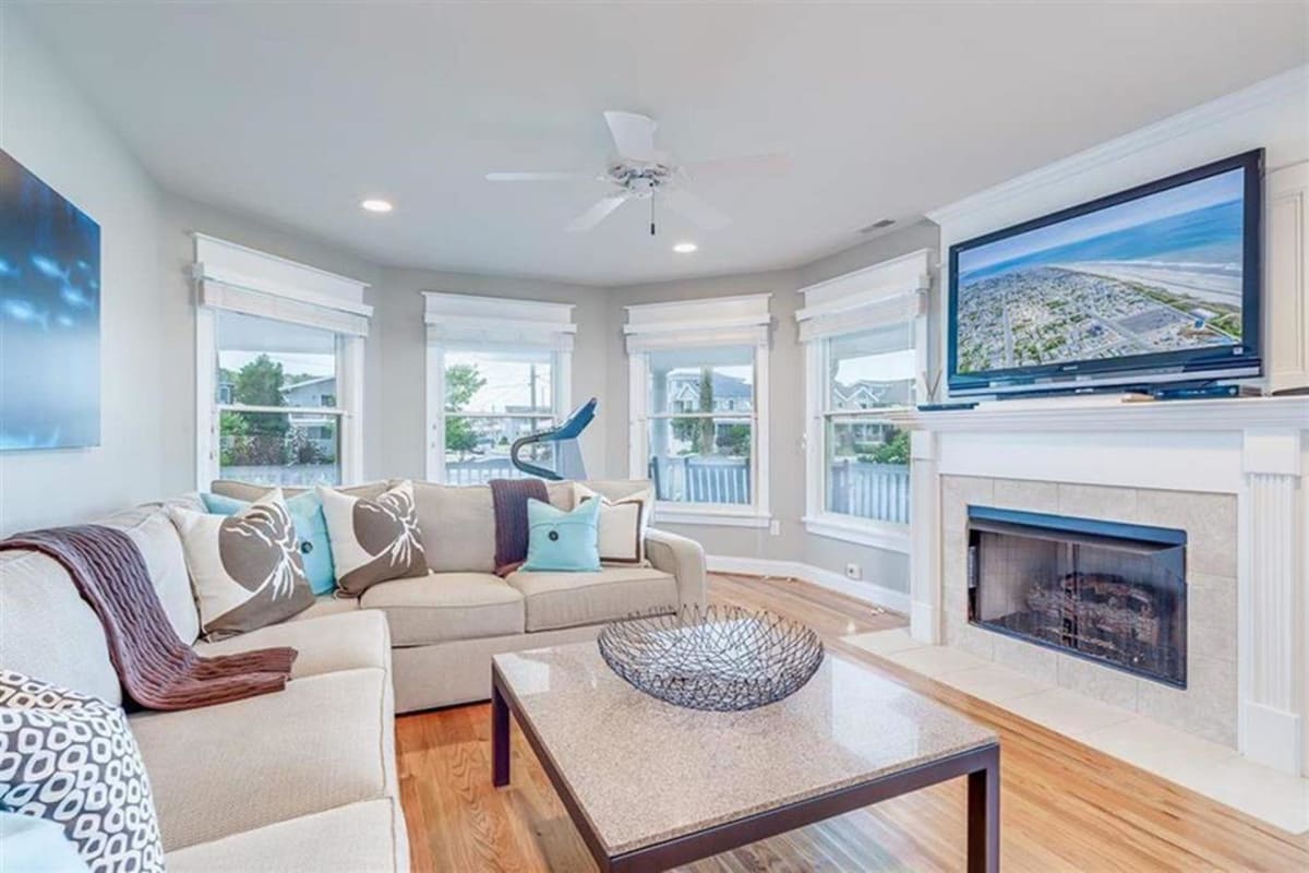 188 35th Street, Avalon