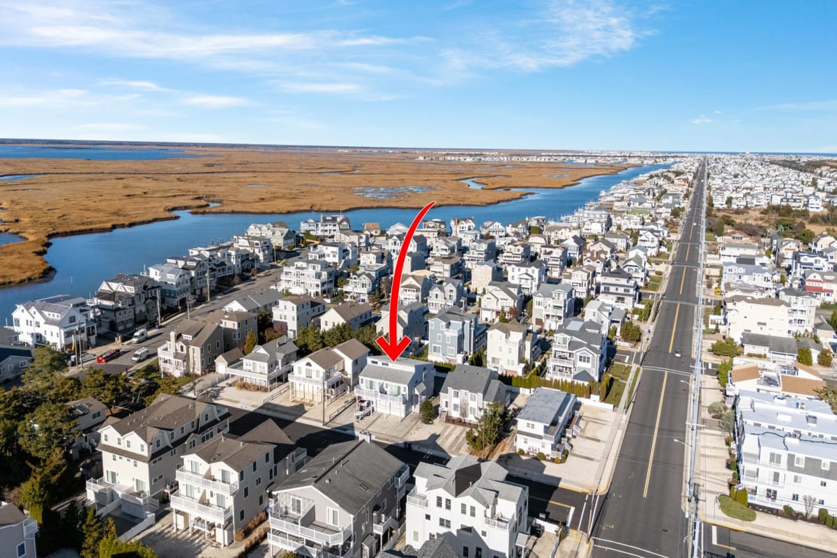 305 78th Street, Unit East, Avalon