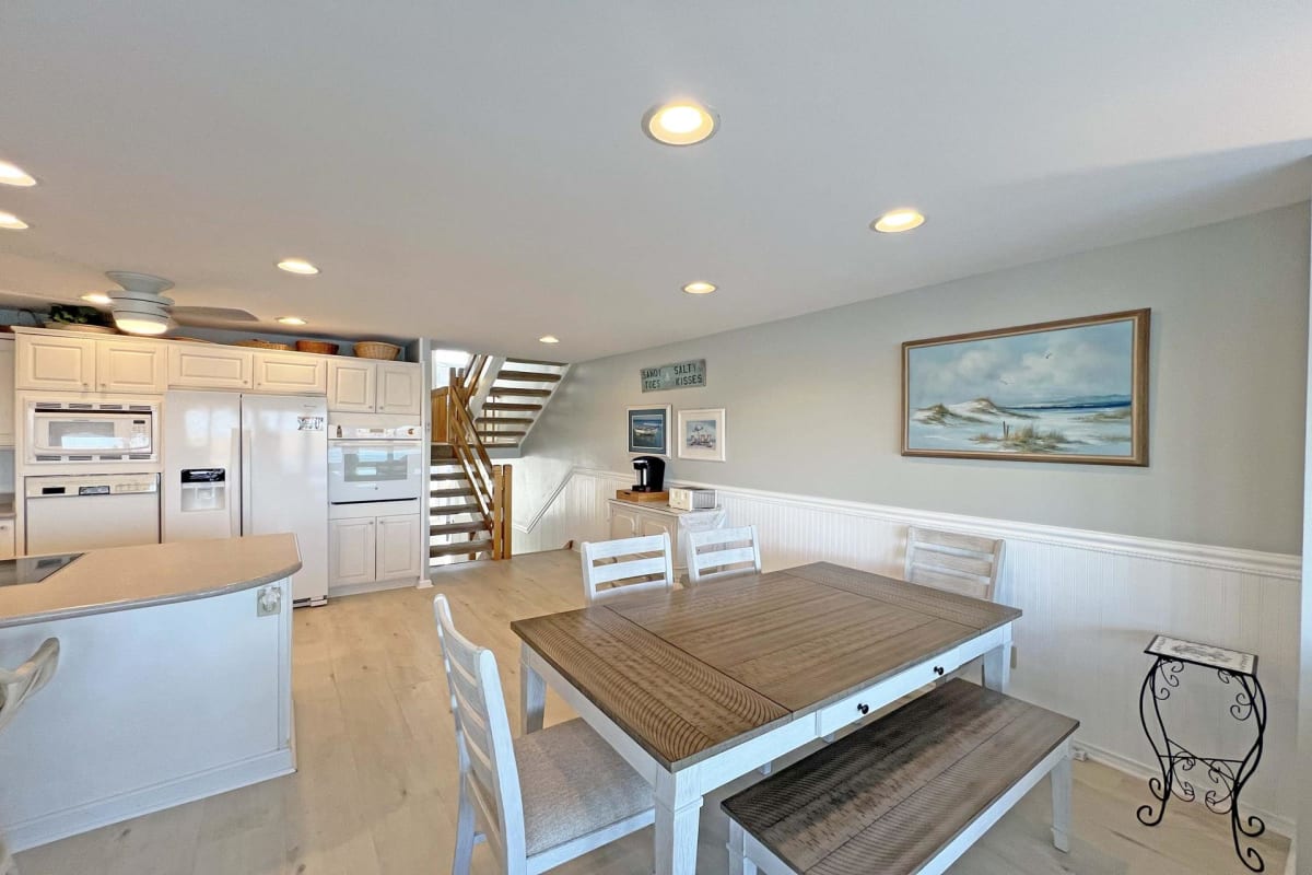 1628 Ocean Drive, Avalon