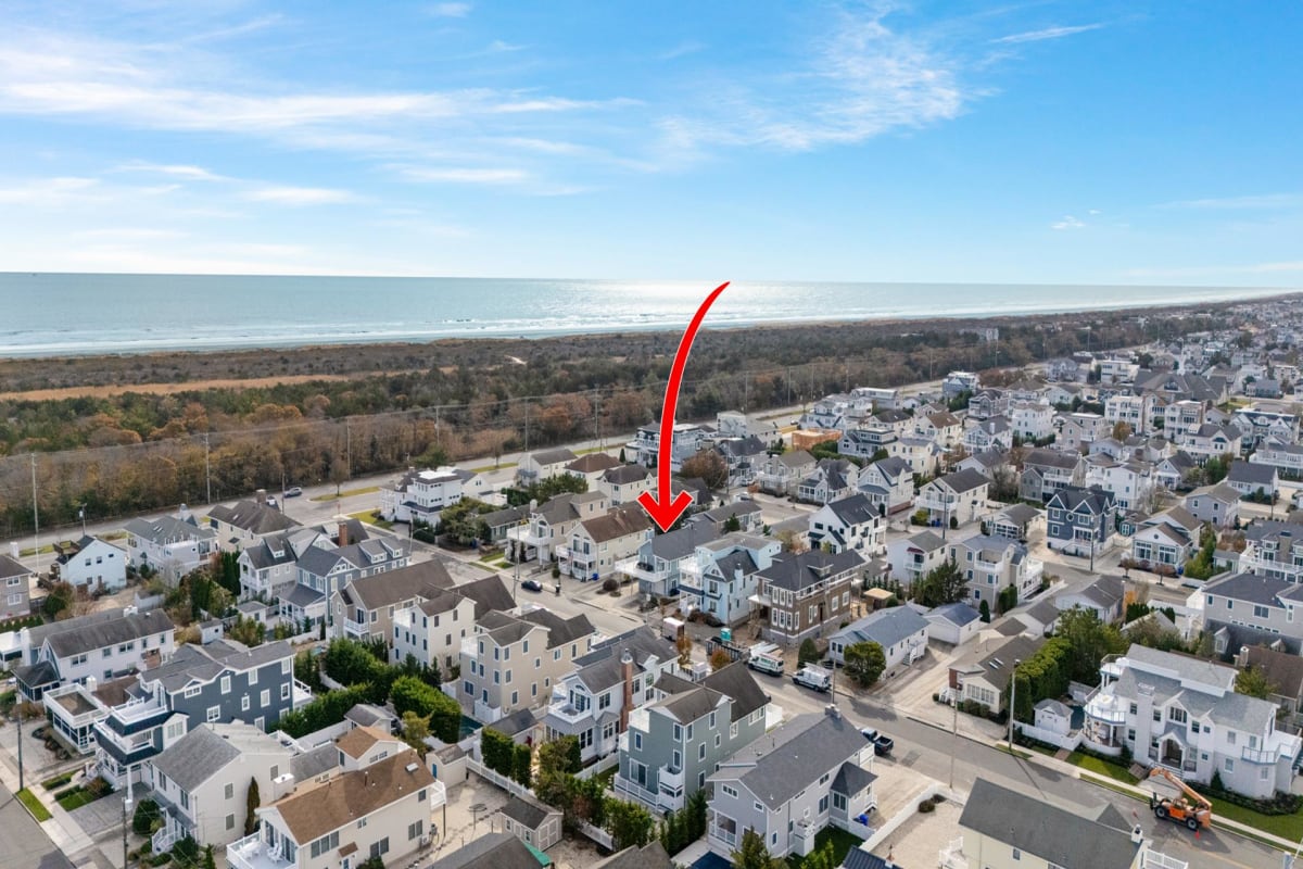 246 45th Street, Avalon