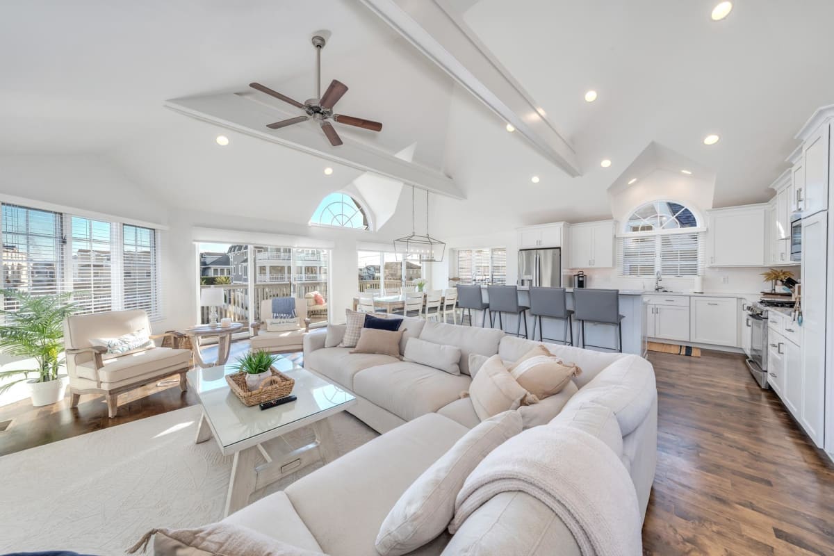 189 76th Street, Avalon