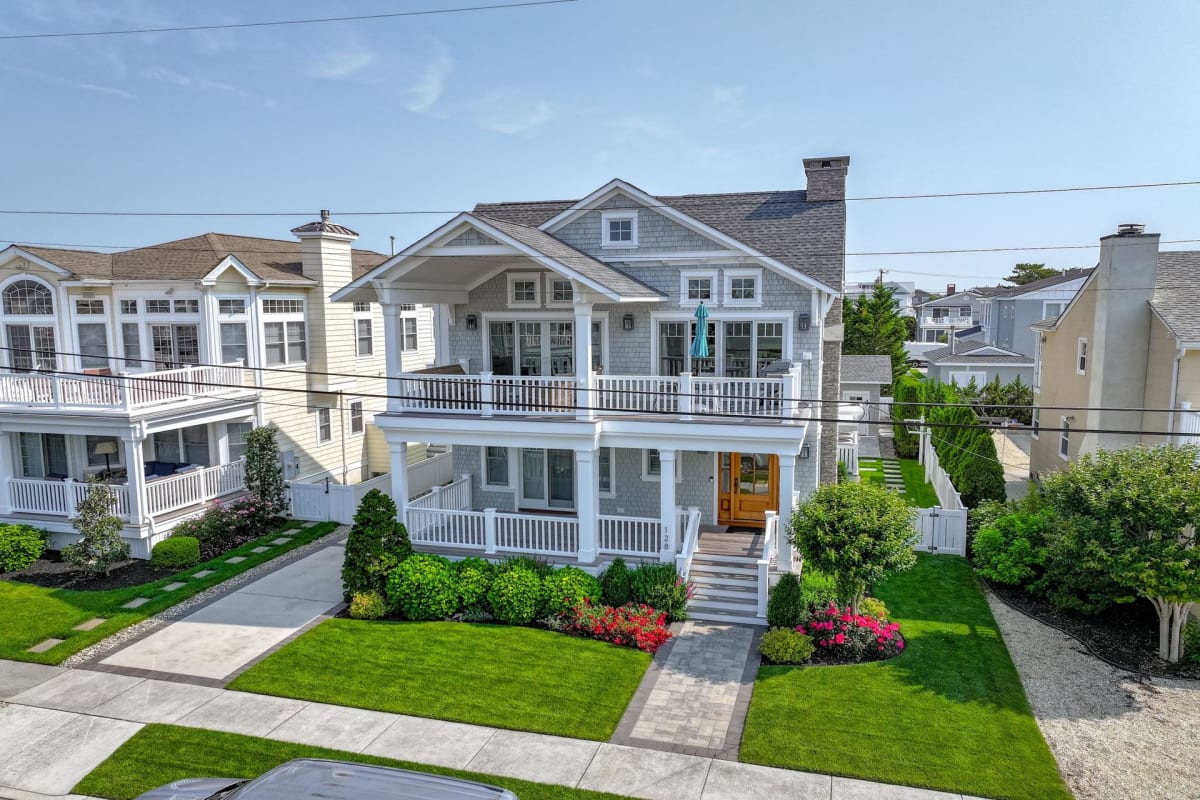 128 107th Street, Stone Harbor