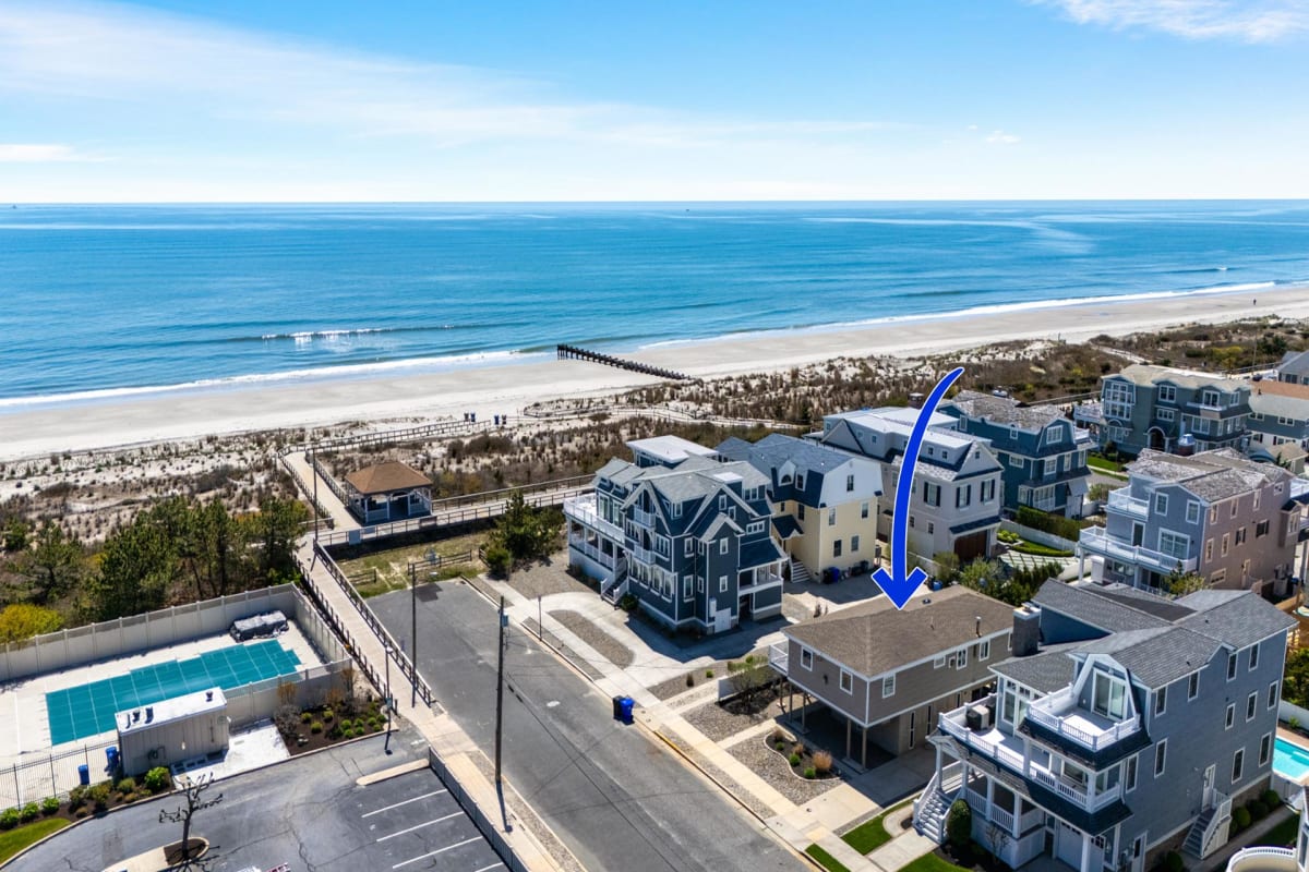 84 East 21st Street, Avalon