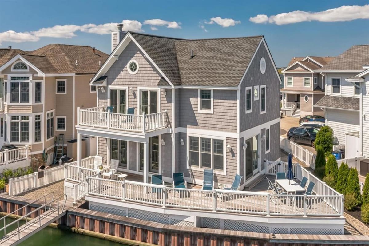 8522 Sunset Drive, Stone Harbor