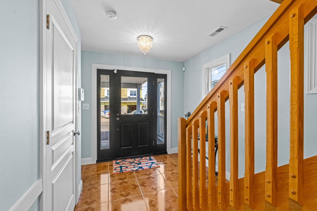 464 20th Street, Avalon