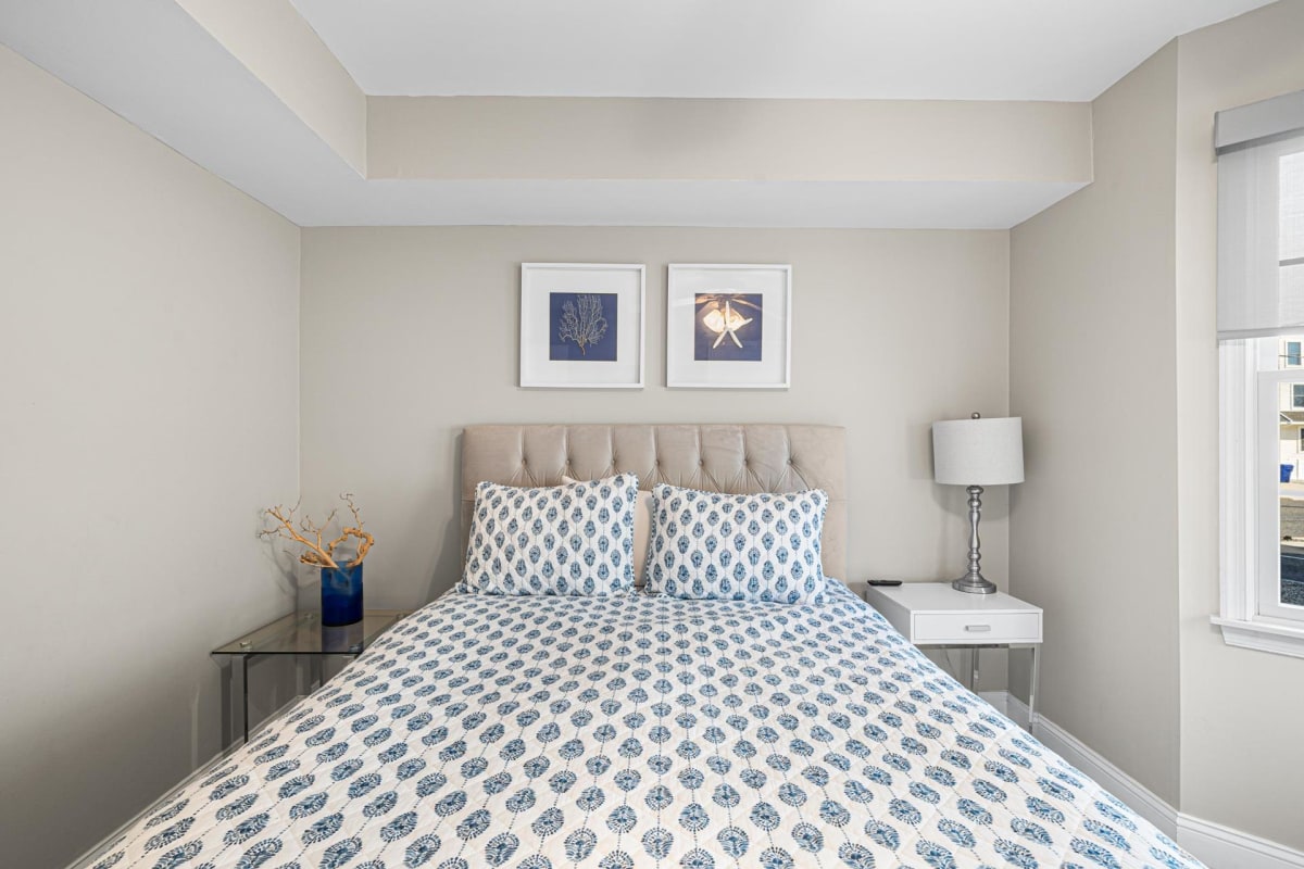 302 79th Street, Avalon