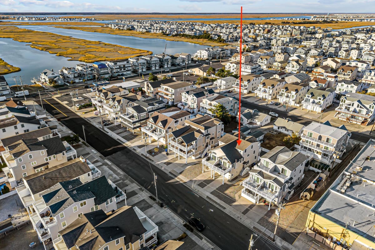 223 29th Street, Avalon