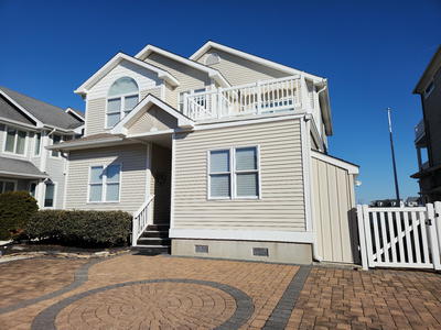 10 Seabreeze Lane, Avalon Manor, NJ