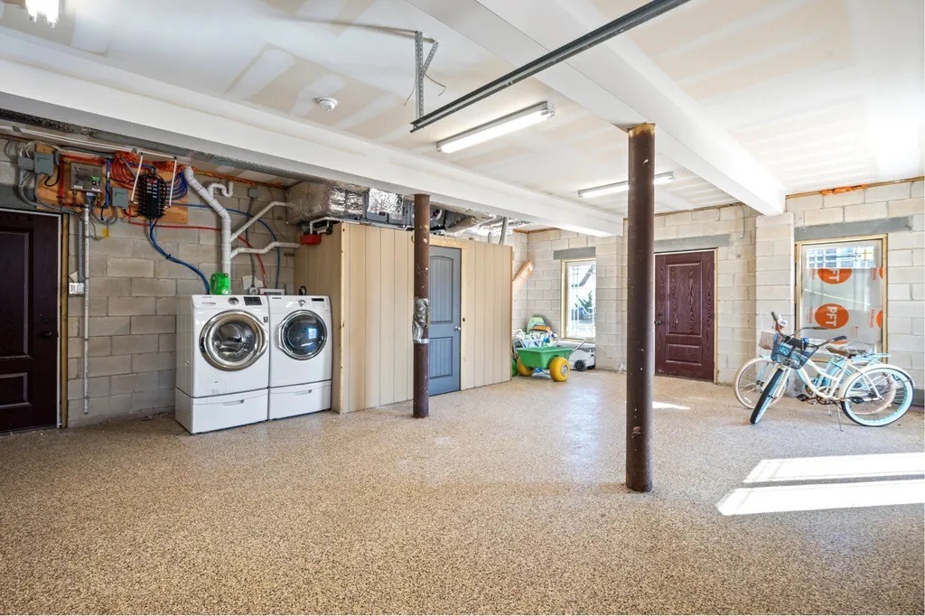 Immaculate 3 bed 2 bath Ship Bottom Residence close to bay and beach