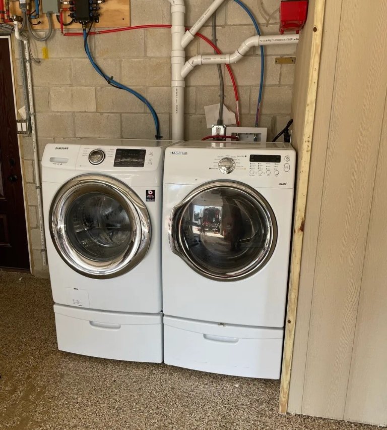 Immaculate 3 bed 2 bath Ship Bottom Residence close to bay and beach