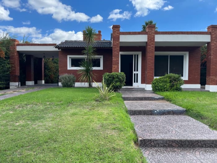 ALQUILER/VENTA LOS QUEBRACHOS 3 dormitorios 