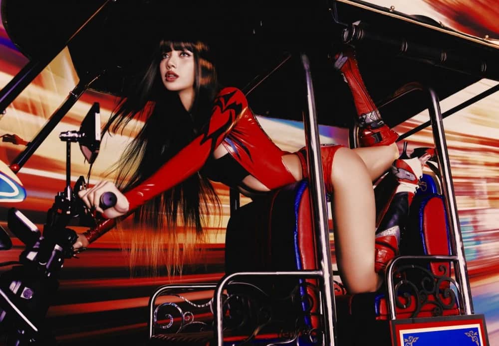 BLACKPINK'ten Lisa'dan Yeni Tekli 'SaWaDiKa' İçin Cesur Teaser Fotoğrafları