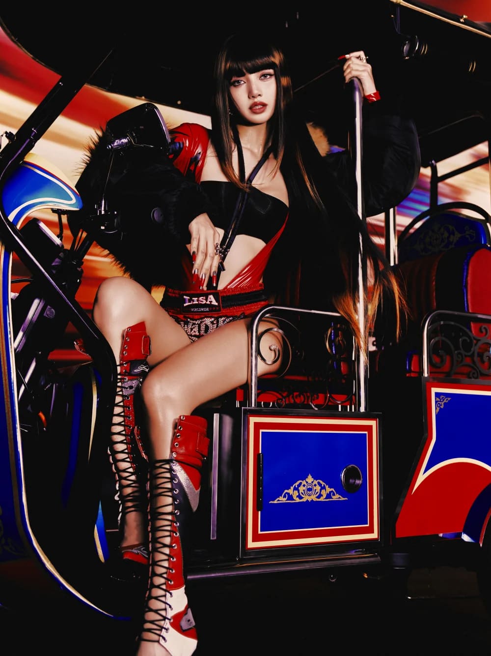 BLACKPINK'ten Lisa'dan Yeni Tekli 'SaWaDiKa' İçin Cesur Teaser Fotoğrafları
