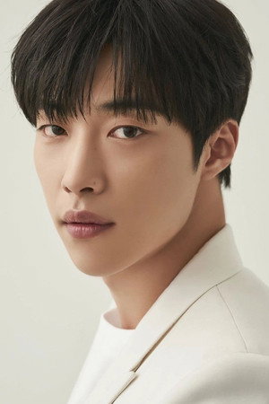 Woo Do-hwan, Save Me dizisinde Seok Dong-Cheol