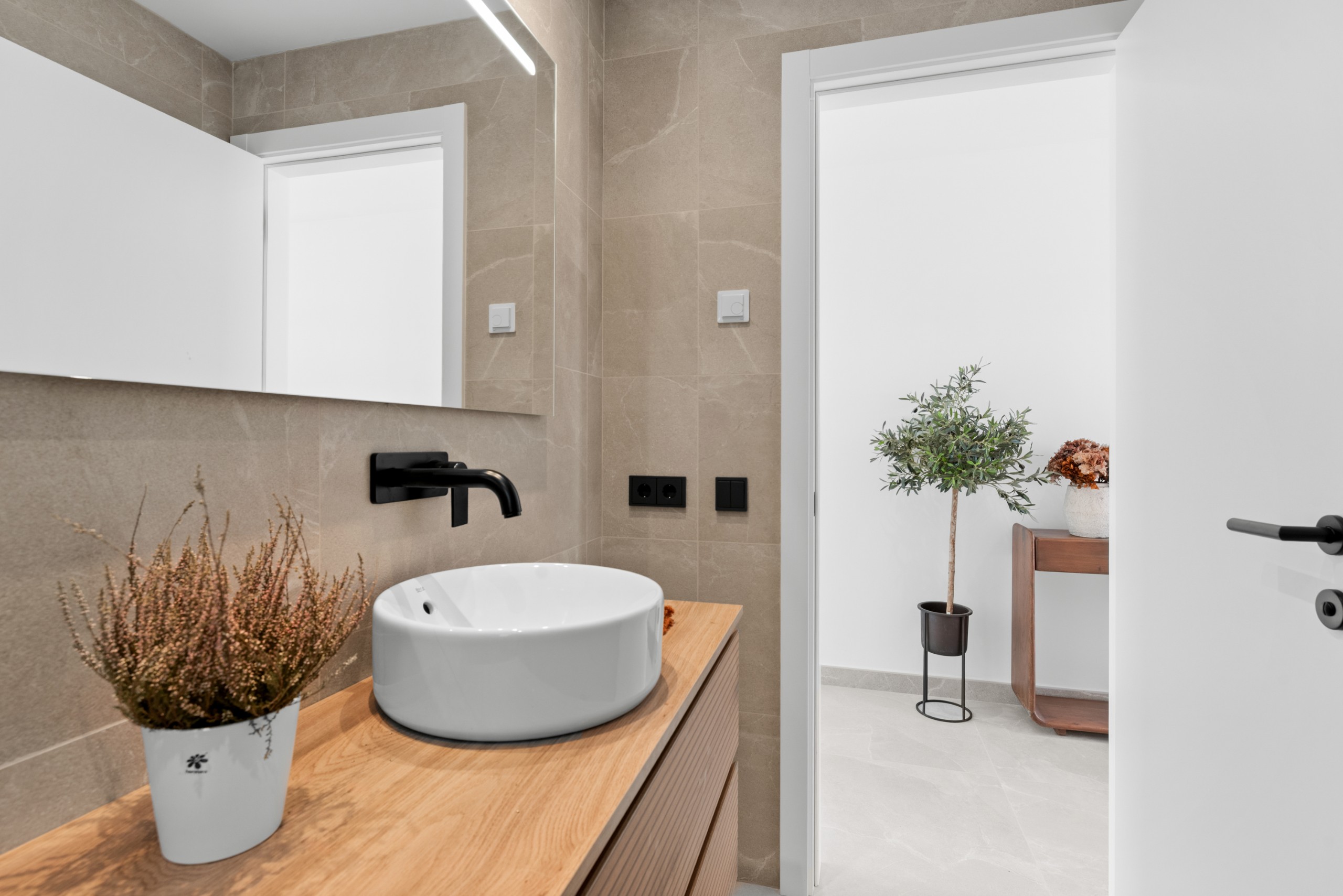 Brand-New Luxury Villa with panoramic Sea & Palma views in Marratxi 