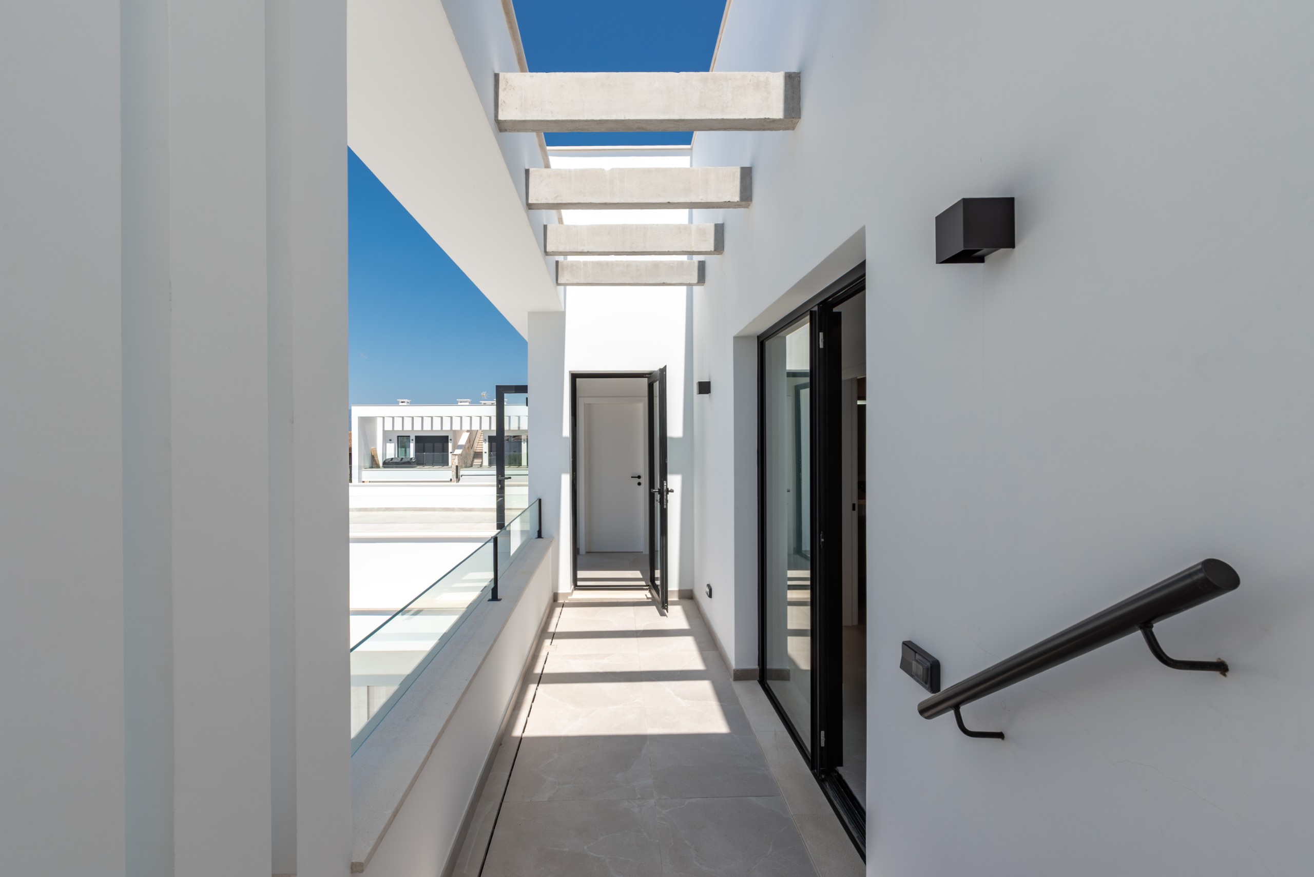 Brand-New Luxury Villa with panoramic Sea & Palma views in Marratxi 