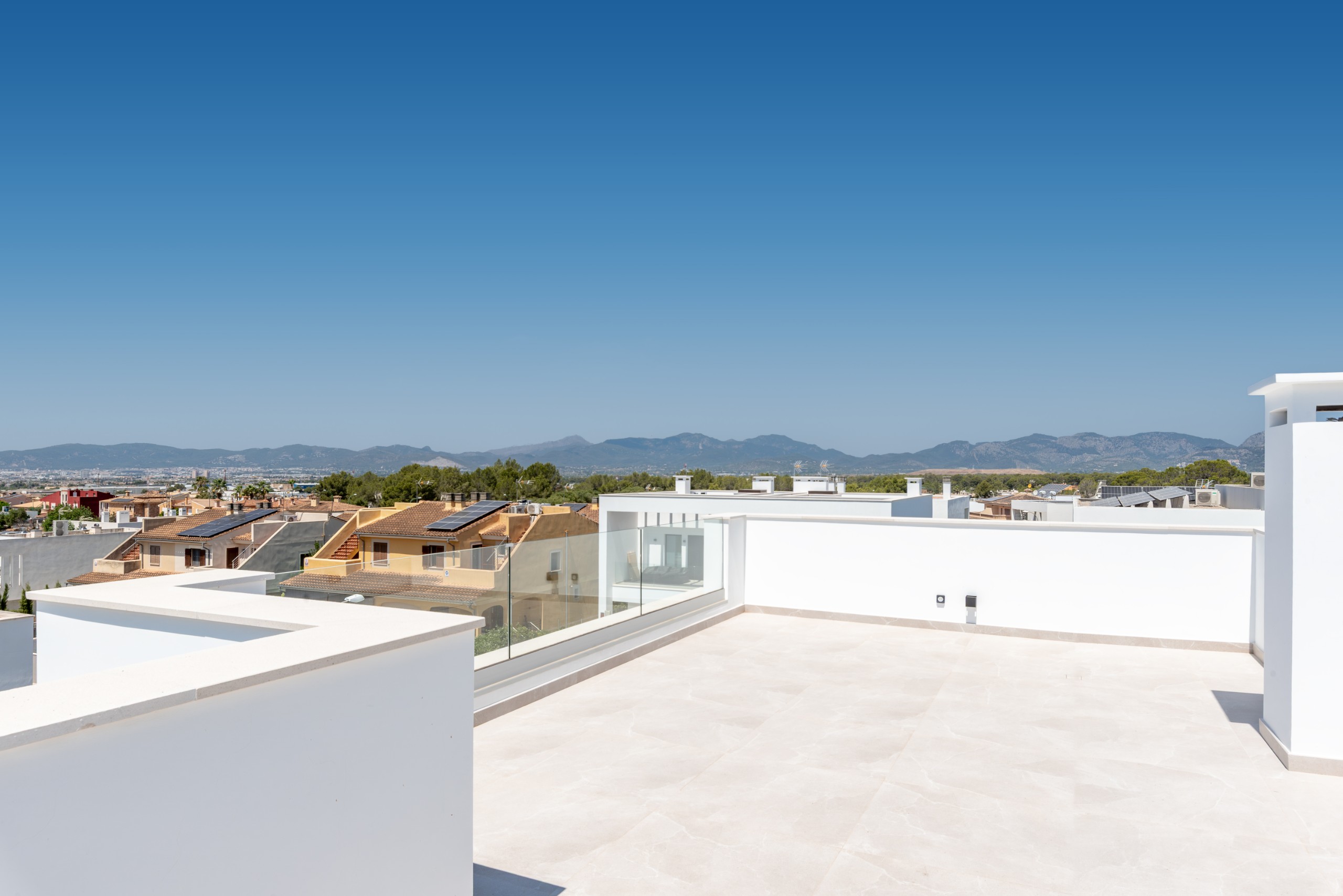 Brand-New Luxury Villa with panoramic Sea & Palma views in Marratxi 