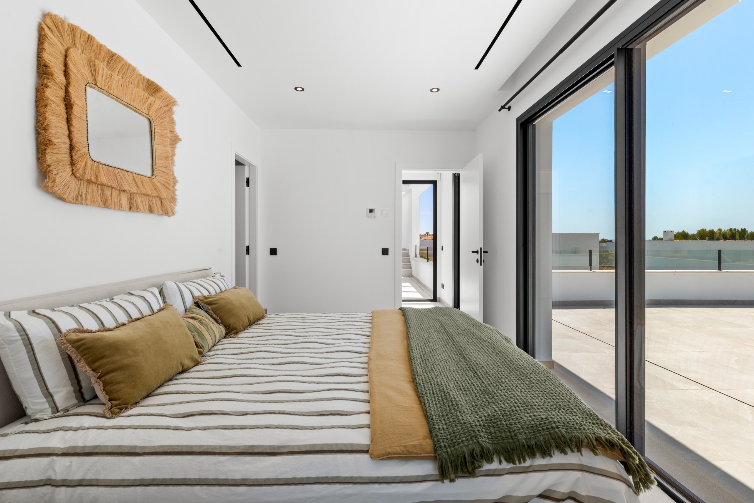 Brand-New Luxury Villa with panoramic Sea & Palma views in Marratxi 