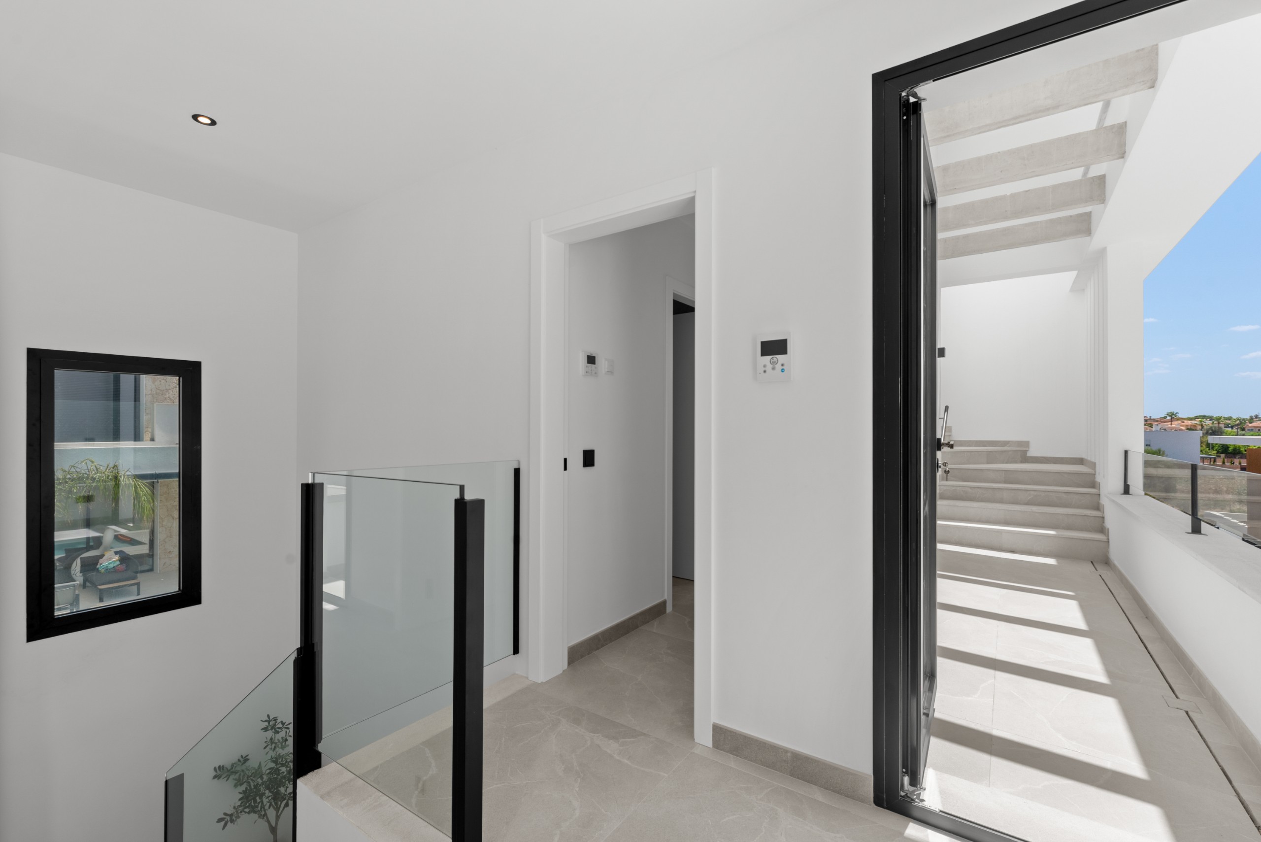 Brand-New Luxury Villa with panoramic Sea & Palma views in Marratxi 