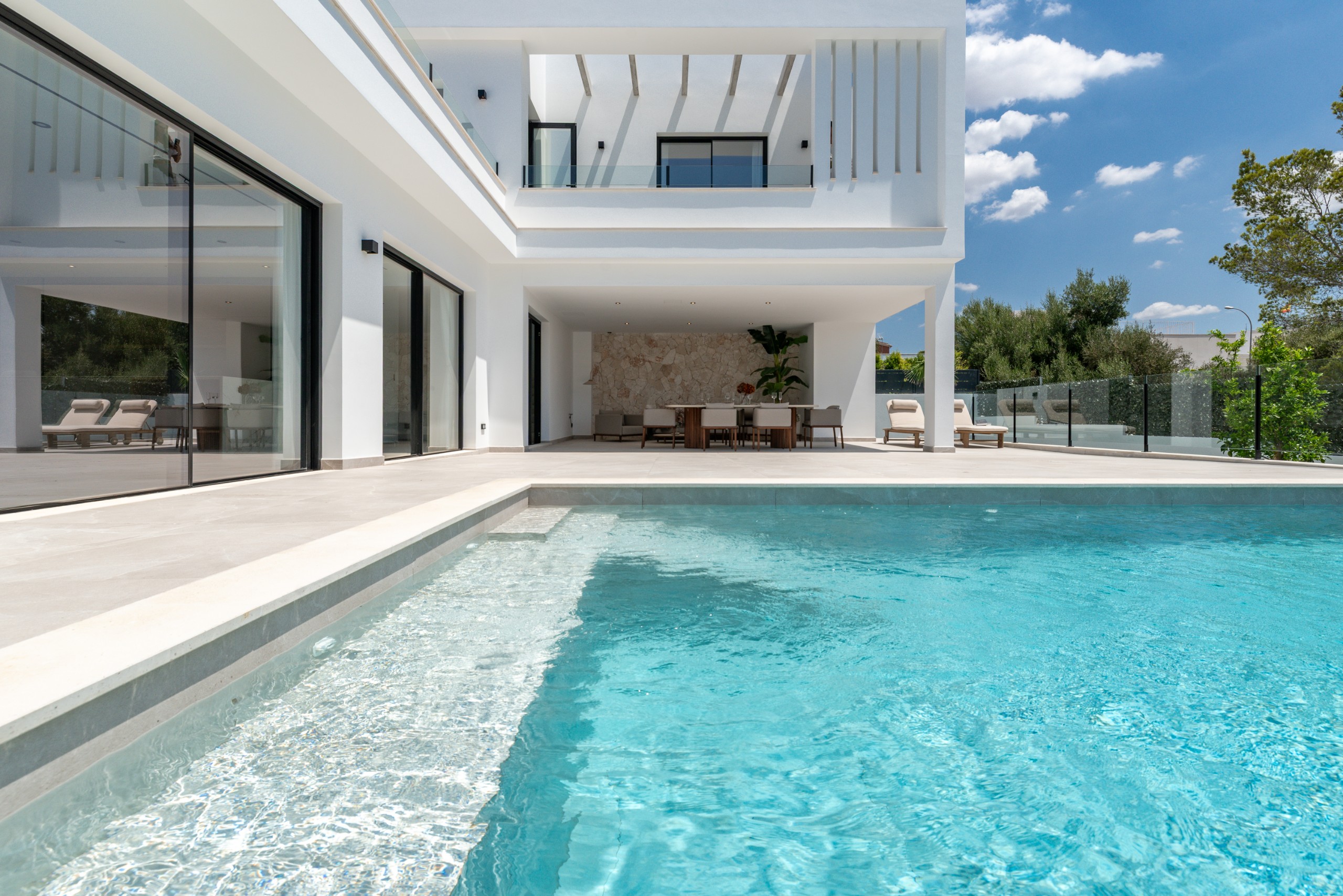 Brand-New Luxury Villa with panoramic Sea & Palma views in Marratxi 