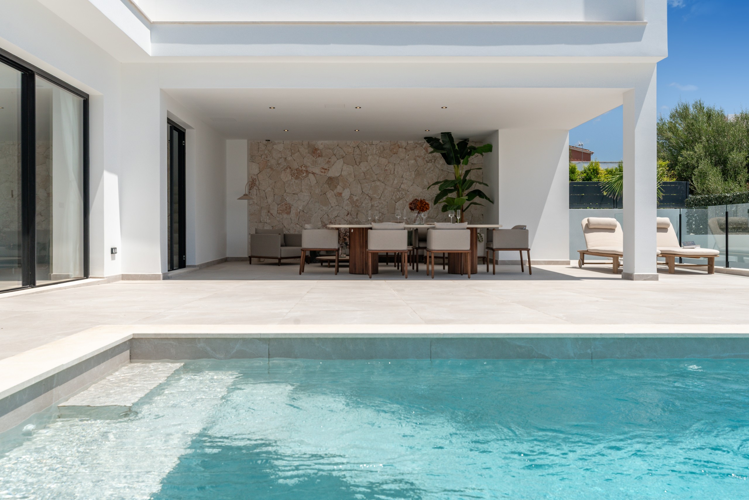 Brand-New Luxury Villa with panoramic Sea & Palma views in Marratxi 